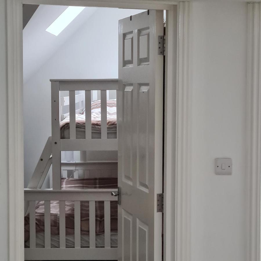 2-Bed Loft Apartment For 5Ppl With Private Parking Beckenham Bagian luar foto